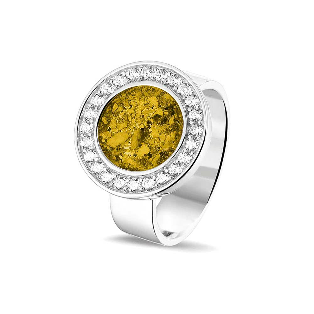 Asring 6 mm uit onze serie gedenksieraden, waar aan de bovenzijde zichtbaar as of haar verwerkt wordt in een rondje, rondom gezet met zirkonia's of diamanten naar keuze. Yellow
