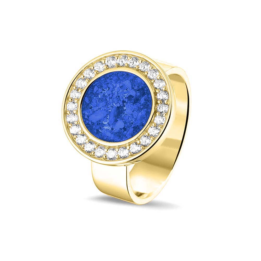  Asring 6 mm uit onze serie gedenksieraden, waar aan de bovenzijde zichtbaar as of haar verwerkt wordt in een rondje, rondom gezet met zirkonia's of diamanten naar keuze. Blue