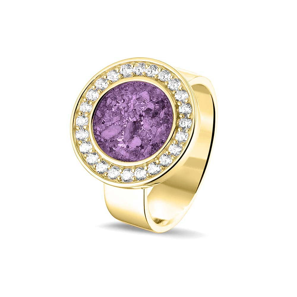 Asring 6 mm uit onze serie gedenksieraden, waar aan de bovenzijde zichtbaar as of haar verwerkt wordt in een rondje, rondom gezet met zirkonia's of diamanten naar keuze. Purple