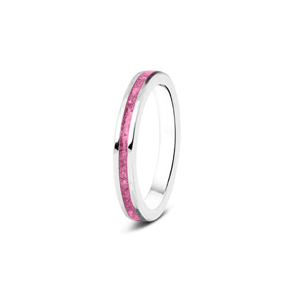 Gedenksieraad, ring 3 mm rondom zichtbaar gevuld met as of haar. Het vullen en sealen met onze speciale hars wordt in onze ambachtelijke edelsmederij gedaan. Fluo