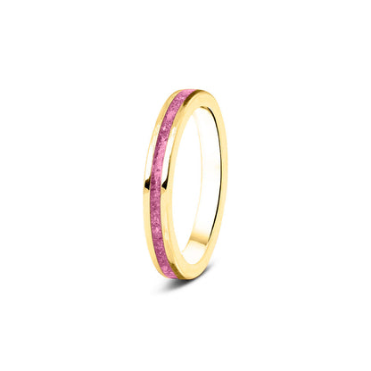 Gedenksieraad, ring 3 mm rondom zichtbaar gevuld met as of haar. Het vullen en sealen met onze speciale hars wordt in onze ambachtelijke edelsmederij gedaan. Fluo