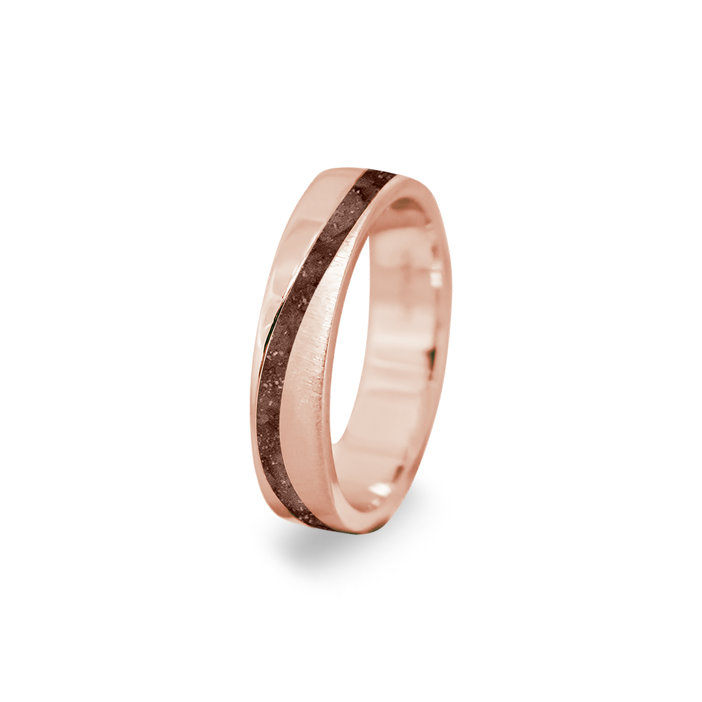 Gedenksieraad, ring  rondom zichtbaar gevuld met as of haar. Het vullen en sealen met onze speciale hars wordt in onze ambachtelijke edelsmederij gedaan. Brown