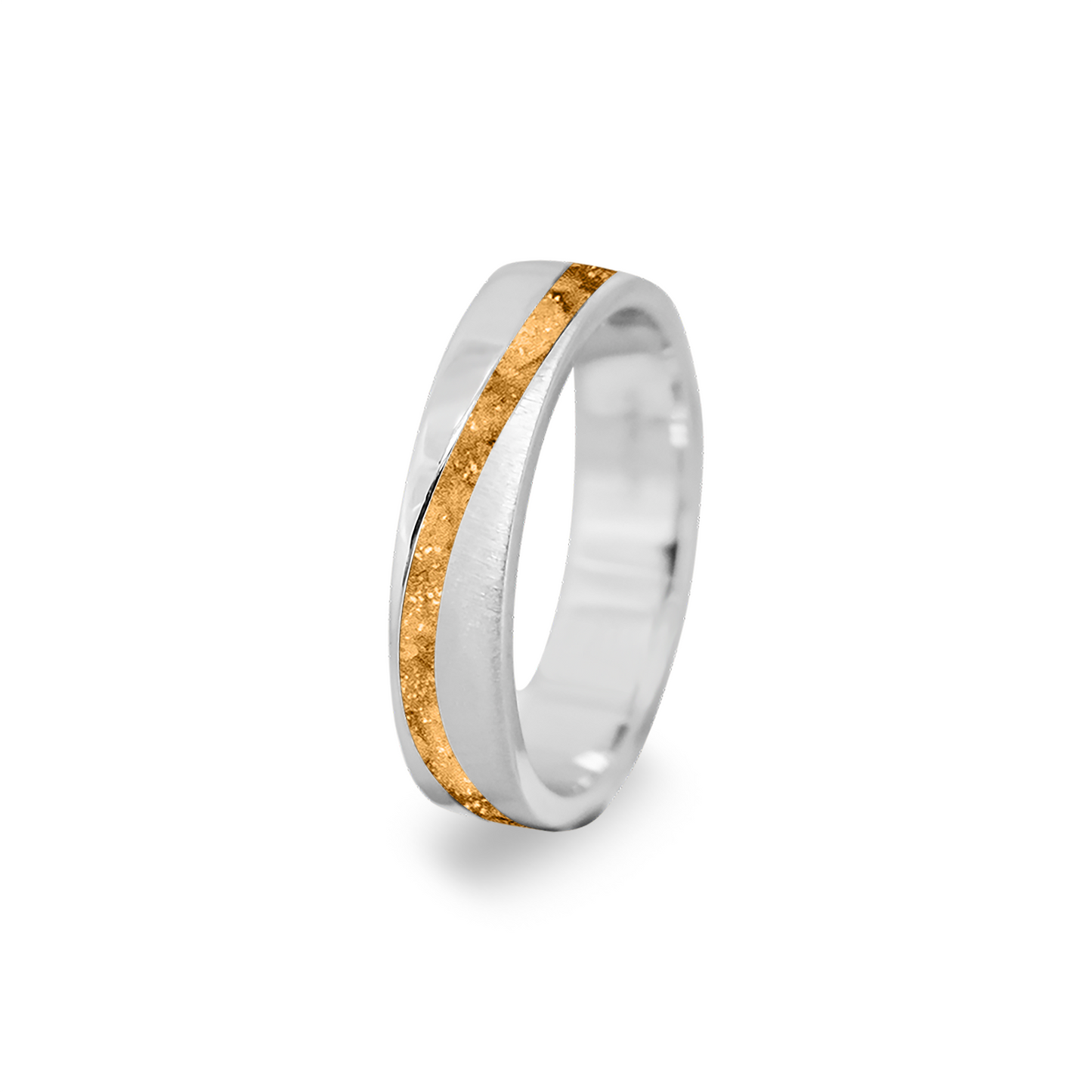 Gedenksieraad, ring  rondom zichtbaar gevuld met as of haar. Het vullen en sealen met onze speciale hars wordt in onze ambachtelijke edelsmederij gedaan. Gold