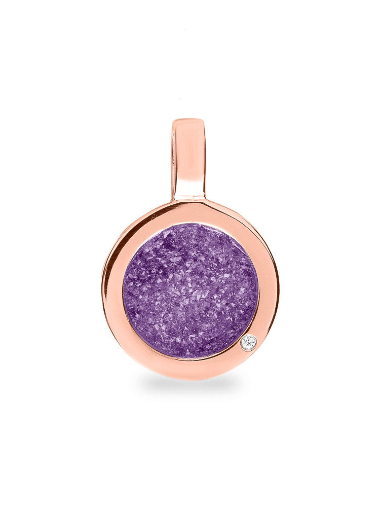 Ronde platte ashanger, gedenksieraad, waar as en haar in verwerkt wordt. Purple