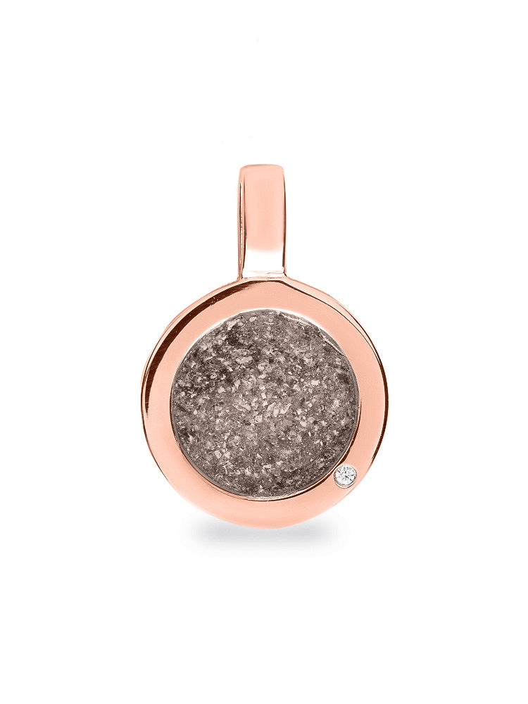 Ronde platte ashanger, gedenksieraad, waar as en haar in verwerkt wordt. Silver