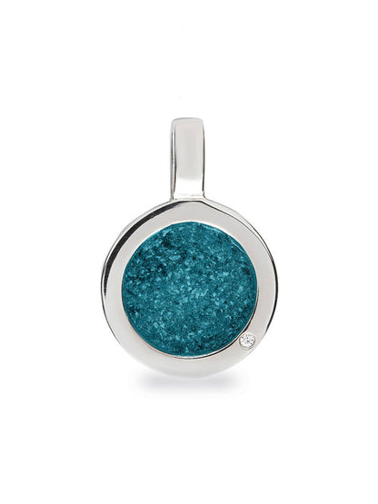 Ronde platte ashanger, gedenksieraad, waar as en haar in verwerkt wordt. Turquoise
