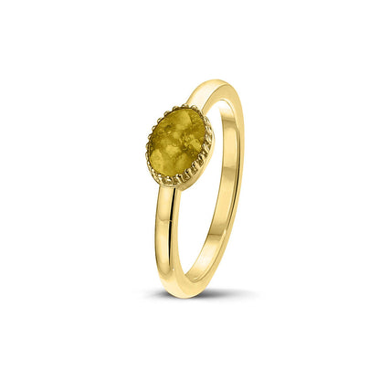 Afmeting ovaal: 8x6 mm, Ringband: 1.5 mm. Gedenksieraad, ring met een hartje er boven op , waar zichtbaar as of haar  in verwerkt wordt. Yellow