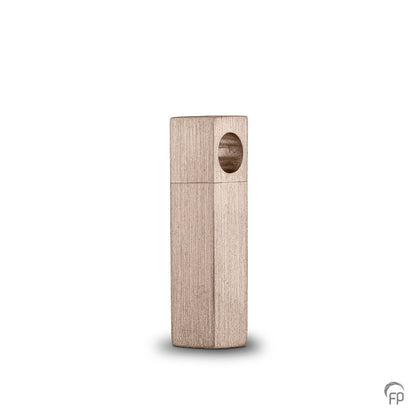 Hanger in buis vorm vierkant, de ashangers uit deze collectie gedenksieraden zijn eenvoudig zelf te vullen en te bestellen in zilver, geelgoud en witgoud