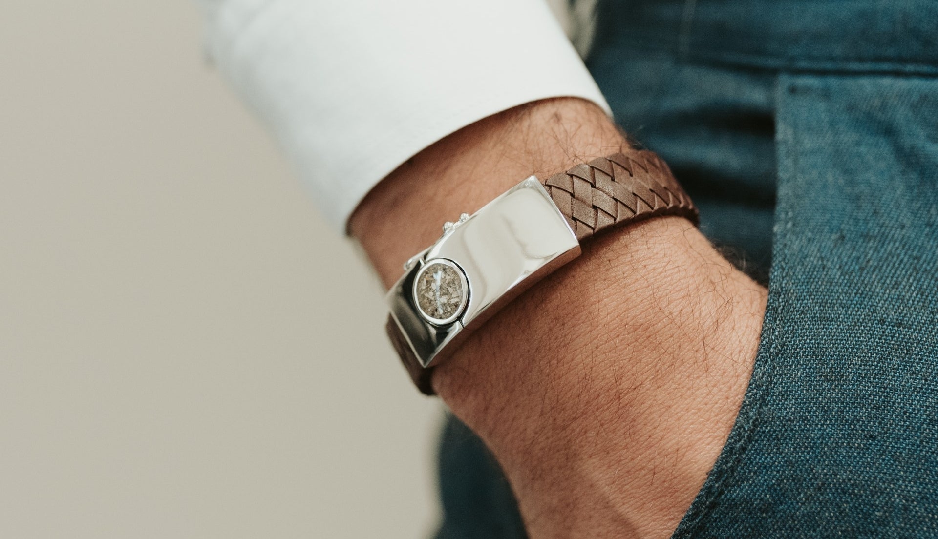 Lederen armband voorzien van vingerafdruk ,alle