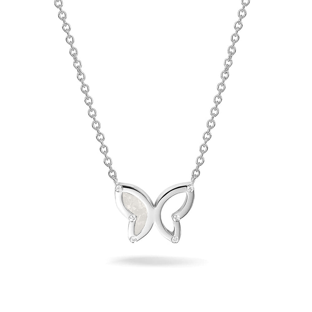 Ashanger vlinder, gedenksieraad, waar as en haar in verwerkt wordt. white