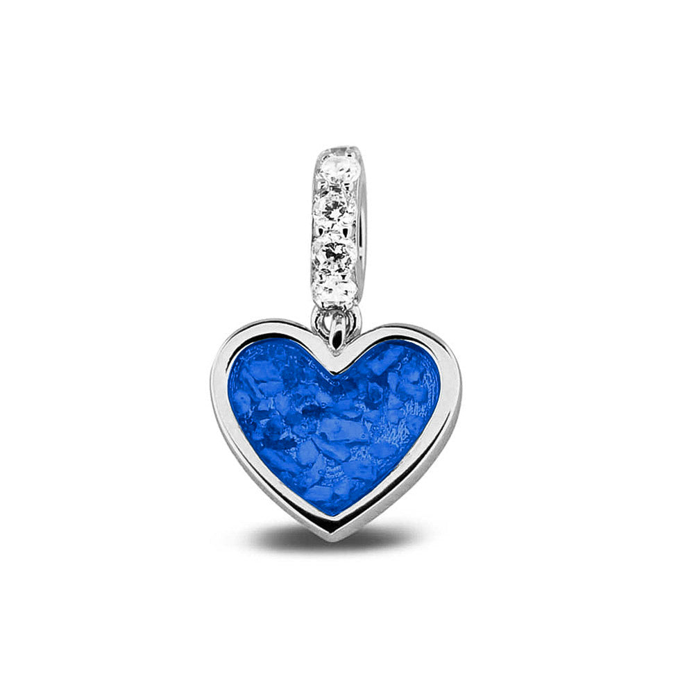 Hartvormige asbedel, het hangoog aan de buitenrand afgewerkt met zirkonia's die aan de voorzijde zichtbaar gevuld wordt met as of haar met een keuze in 20 kleuren. Blue