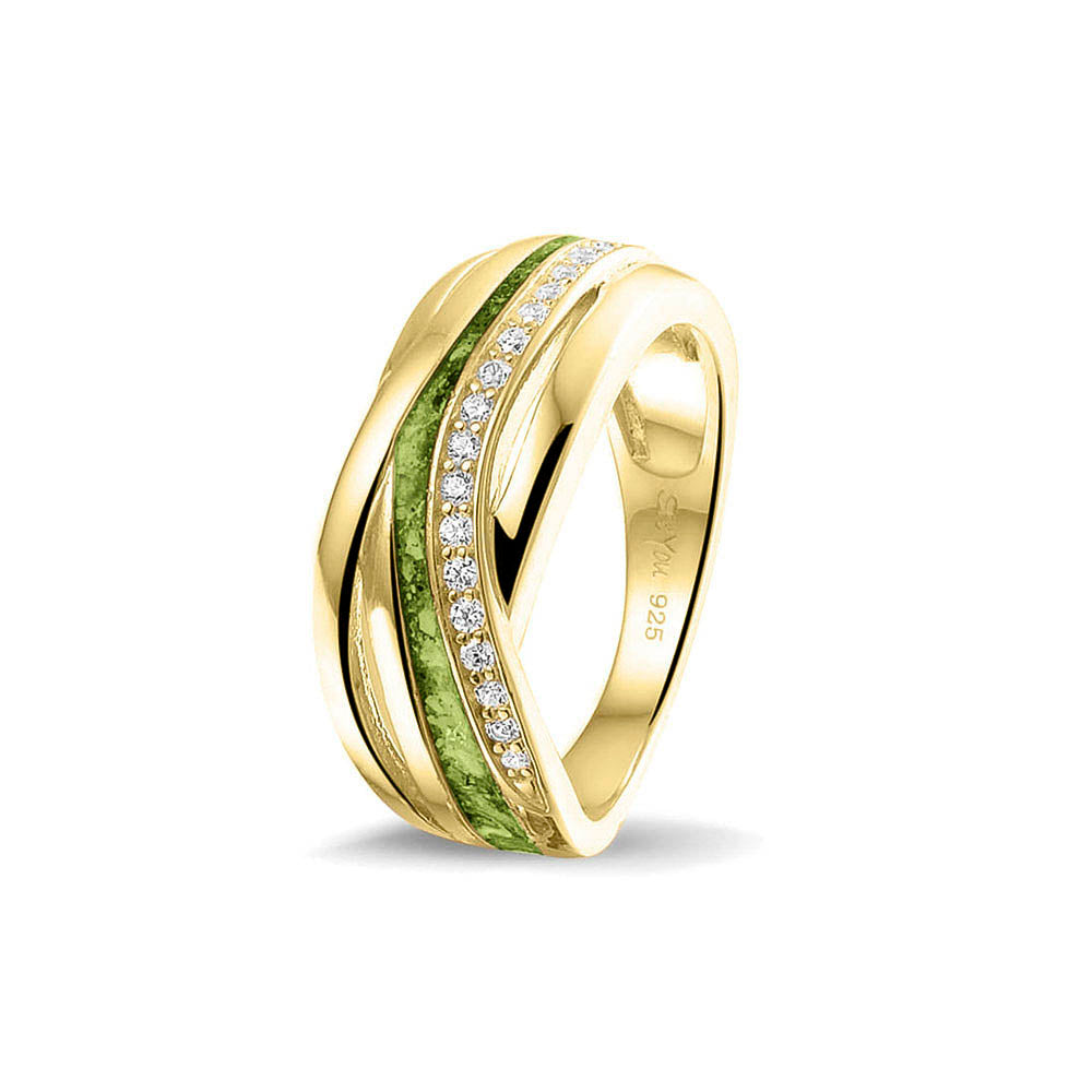 Gedenksieraad, creatieve ring 8 mm waar aan de bovenzijde zichtbaar as of haar verwerkt wordt in een deel van de ringband, een andere band is gezet met zirkonia's of diamanten naar keuze. Green