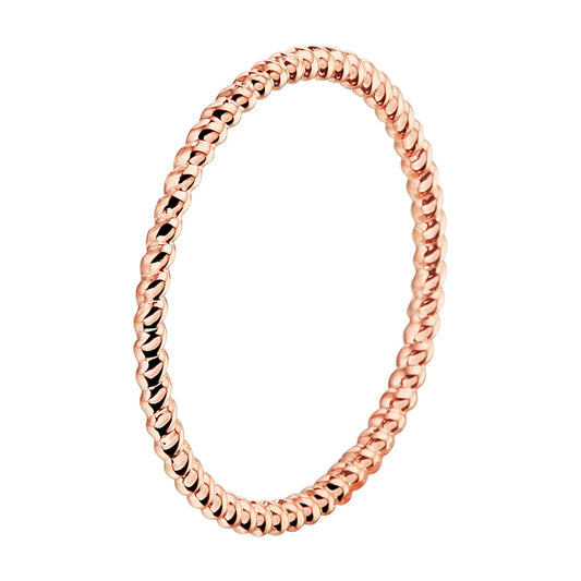 14 KT roségouden stijlvolle aanschuifring die gedragen wordt in combinatie met andere ringen uit de collectie gedenksieraden en net iets meer body geeft aan een ring die je anders bijvoorbeeld stand-alone zou dragen. 