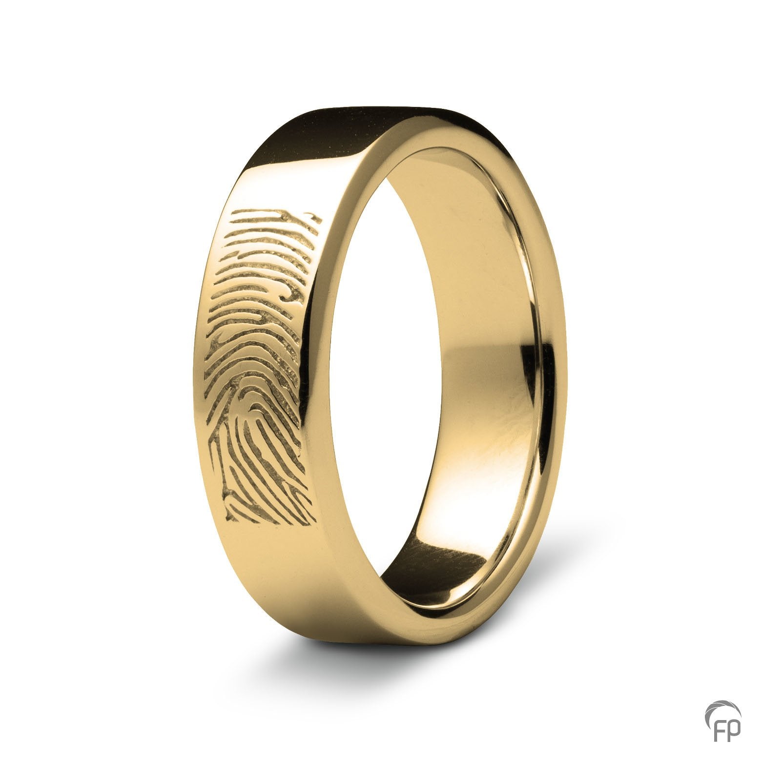 Deze ring van 8 mm breedte met vingerafdruk, heeft een stijlvol en strak design. Het is een tijdloos gedenksieraad met een afwerking naar keuze in glans of matte look. 